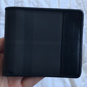 Men’s burberry wallet